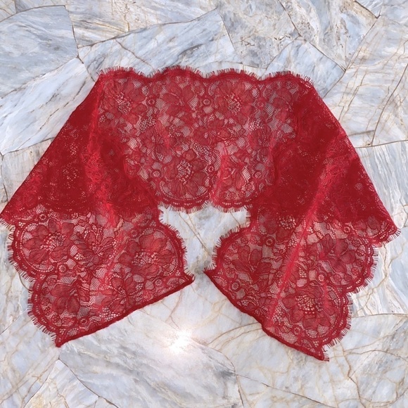 Victoria's Secret Gorgeous Red Lace Scarf Wrap - Picture 7 of 7